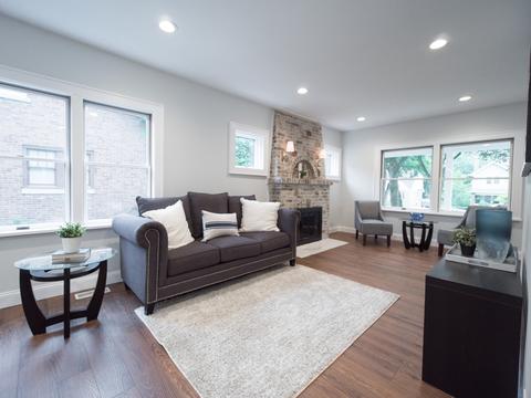 834 N Summit St, Wheaton, IL 60187 photo 3