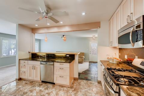 180 E Bradley St, Des Plaines, IL 60016 photo 7