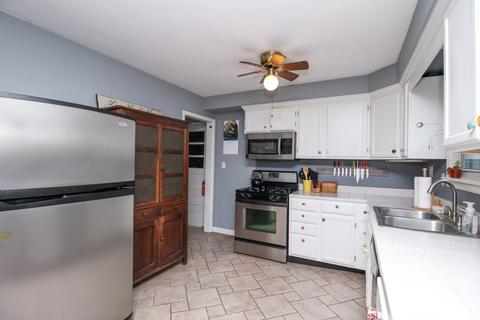114 Eastview Dr, Normal, IL 61761 photo 2