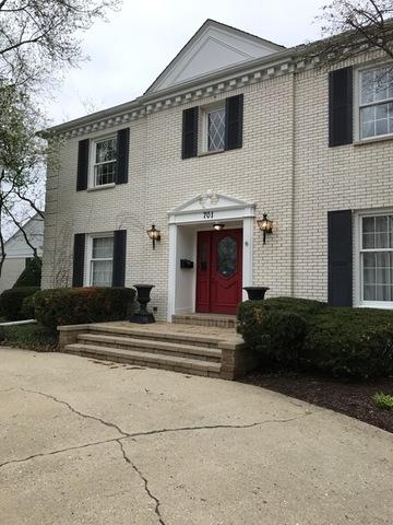 701 Burning Tree Ln, Naperville, IL 60563 photo 2