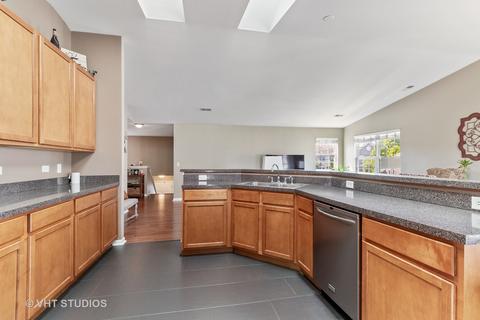 5105 Edgewater Ct, Plainfield, IL 60586 photo 6