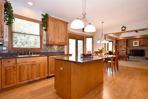 230 Hawk Hollow Dr, Bartlett, IL 60103 photo 14