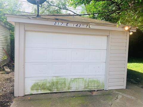 217 E 142nd Pl, Dolton, IL 60419 photo 2