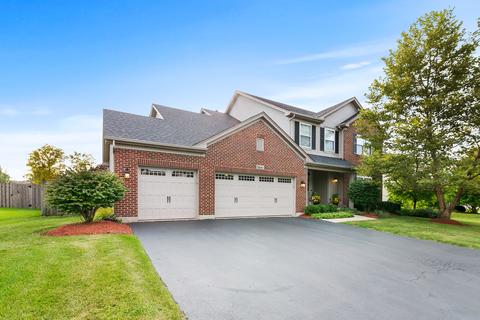 2641 Dunrobin Cir, Aurora, IL 60503 photo 2