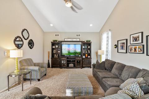 2641 Dunrobin Cir, Aurora, IL 60503 photo 16