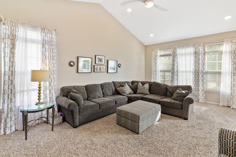 2641 Dunrobin Cir, Aurora, IL 60503 photo 15