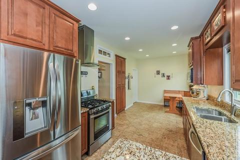 661 Dogleg Ln, Bartlett, IL 60103 photo 11