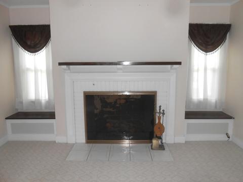 809 E North St, Morris, IL 60450 photo 5