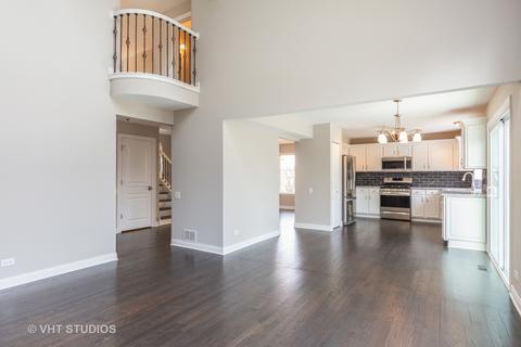 525 Rose Ln, Bartlett, IL 60103 photo 12