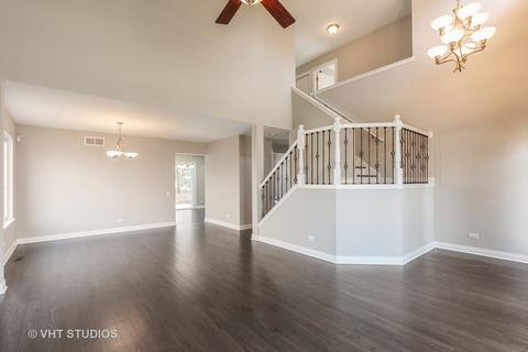 525 Rose Ln, Bartlett, IL 60103 photo 4