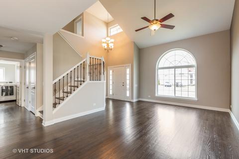 525 Rose Ln, Bartlett, IL 60103 photo 3