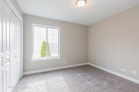 525 Rose Ln, Bartlett, IL 60103 photo 17