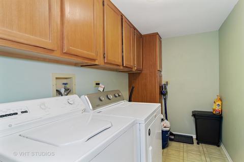 490 Harvard Ln, Bartlett, IL 60103 photo 16
