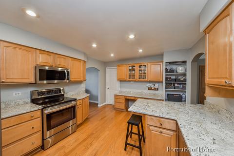 602 Parkway Dr, Wheaton, IL 60187 photo 6