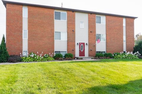 4 Willedrob Rd #11, Bloomington, IL 61701 photo 1