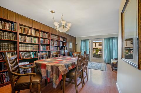 9252 Hamlin Ave, Des Plaines, IL 60016 photo 5
