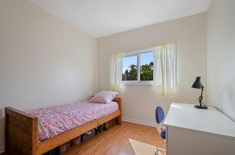 9252 Hamlin Ave, Des Plaines, IL 60016 photo 13
