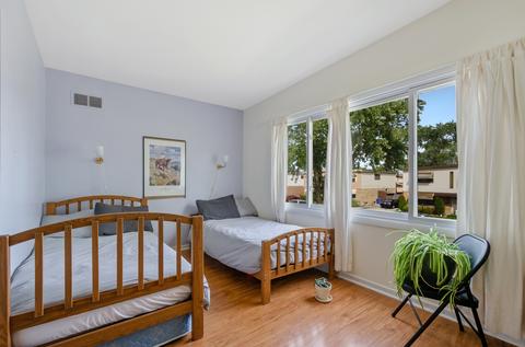 9252 Hamlin Ave, Des Plaines, IL 60016 photo 11