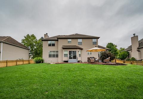 26425 Silverleaf Dr, Plainfield, IL 60585 photo 2