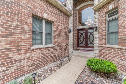 12903 Peppertree Dr, Plainfield, IL 60585 photo 2