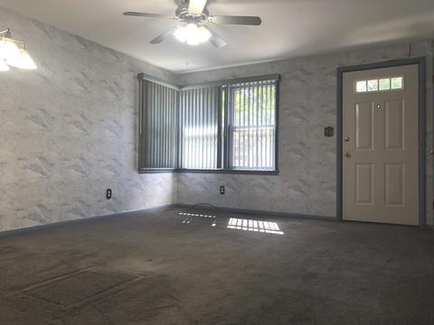 1865 Greenview Ave, Kankakee, IL 60901 photo 2
