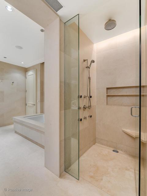 159 E Walton Pl #16A, Chicago, IL 60611 photo 19