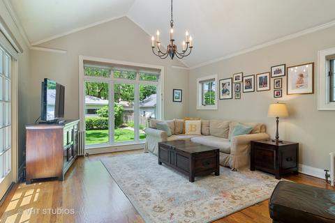 2220 Forestview Rd, Evanston, IL 60201 photo 8