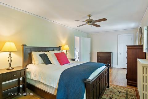 2220 Forestview Rd, Evanston, IL 60201 photo 9