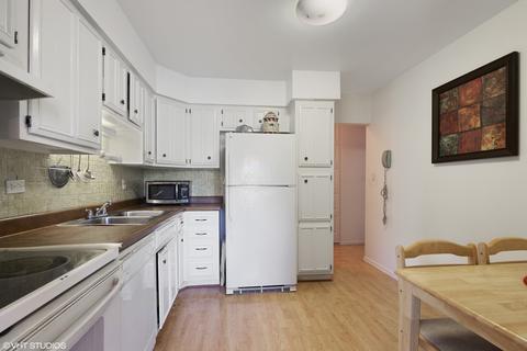 1500 Harbour Dr #2Q, Wheeling, IL 60090 photo 5