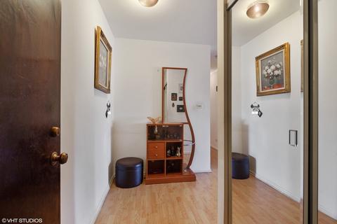 1500 Harbour Dr #2Q, Wheeling, IL 60090 photo 2