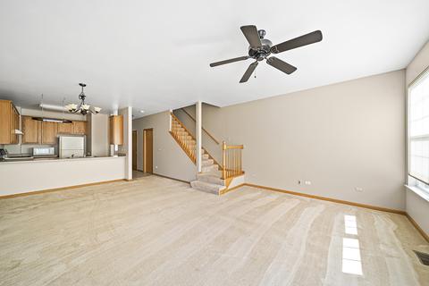 5228 Cobblers Xing, Mchenry, IL 60050 photo 8