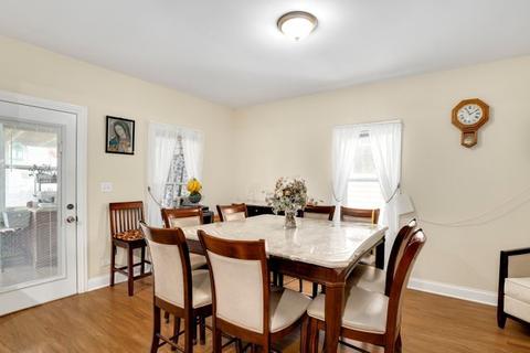 2923 N Gresham Ave, Chicago, IL 60618 photo 5