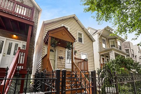 2923 N Gresham Ave, Chicago, IL 60618 photo 1