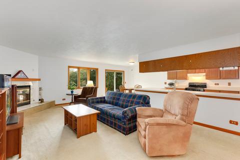 1201 Lynnfield Ln, Bartlett, IL 60103 photo 17