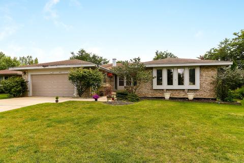 1201 Lynnfield Ln, Bartlett, IL 60103 photo 1