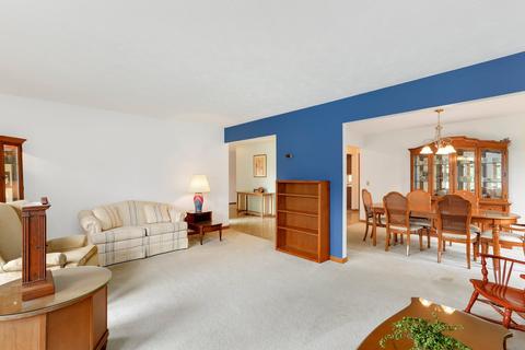 1201 Lynnfield Ln, Bartlett, IL 60103 photo 7