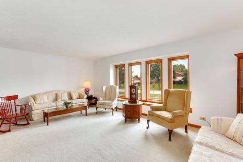 1201 Lynnfield Ln, Bartlett, IL 60103 photo 5