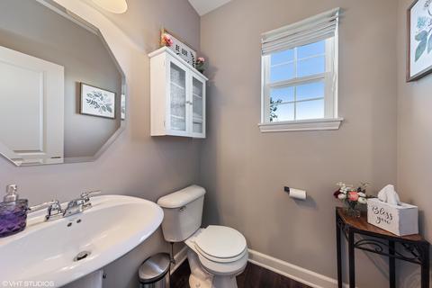 580 Amy Ln, Wheaton, IL 60187 photo 23