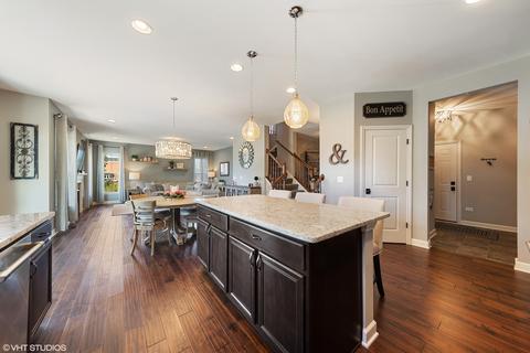 580 Amy Ln, Wheaton, IL 60187 photo 5