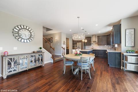 580 Amy Ln, Wheaton, IL 60187 photo 9