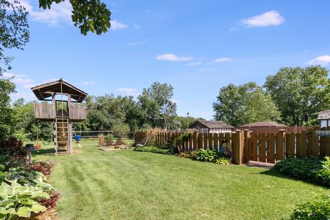 251 Brookside Dr, Elgin, IL 60123 photo 42