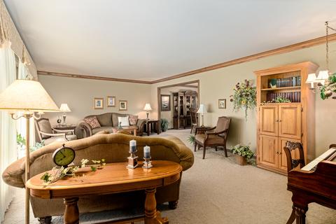 251 Brookside Dr, Elgin, IL 60123 photo 7