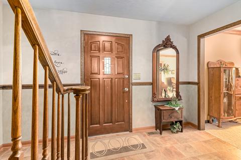 251 Brookside Dr, Elgin, IL 60123 photo 5