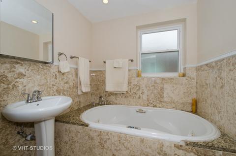 5041 W Devon Ave, Chicago, IL 60646 photo 11