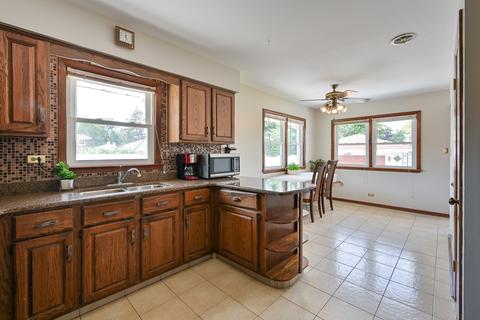 1100 Richard Ave, Berkeley, IL 60163 photo 5