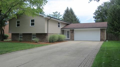 1312 W Heritage Rd, Normal, IL 61761 photo 1