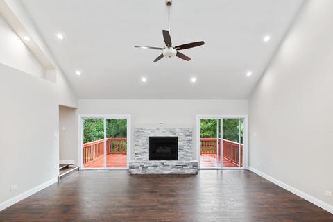 22740 Frederick Rd, Steger, IL 60475 photo 2