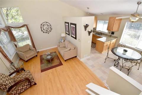 461 Harvard Ln, Bartlett, IL 60103 photo 3