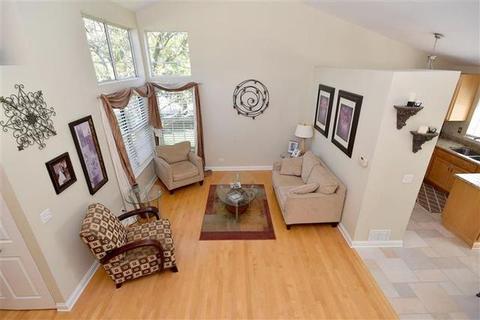461 Harvard Ln, Bartlett, IL 60103 photo 4