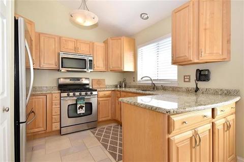 461 Harvard Ln, Bartlett, IL 60103 photo 5